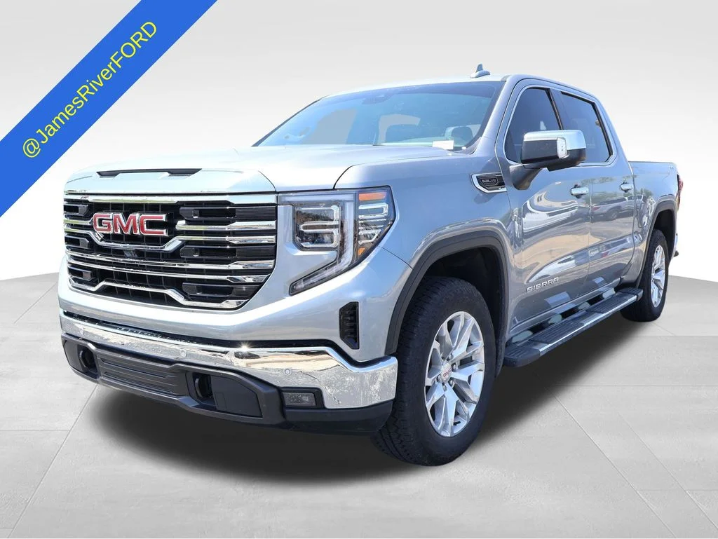 Used 2025 Sterling GMC SLT image 2