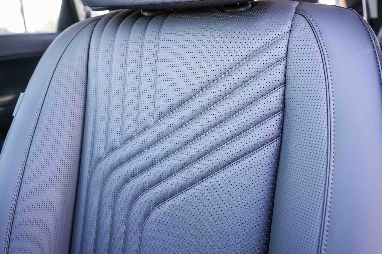 New 2026 Gray Hyundai SEL Premium image 26