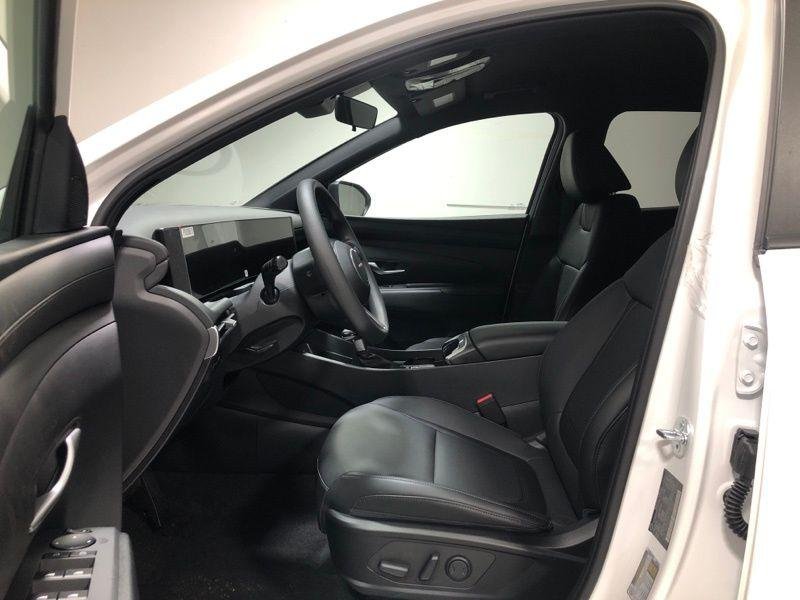New 2026 White Hyundai SEL AWD image 17
