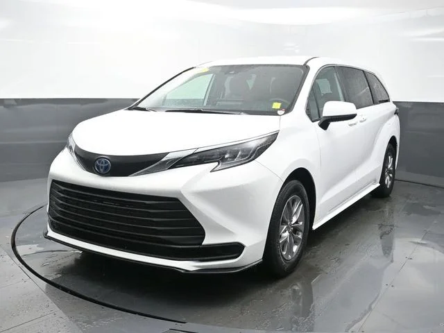 2025 Toyota Sienna