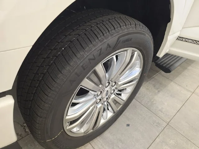 New 2026 Star White Metallic Tri-Coat Ford Platinum® image 47
