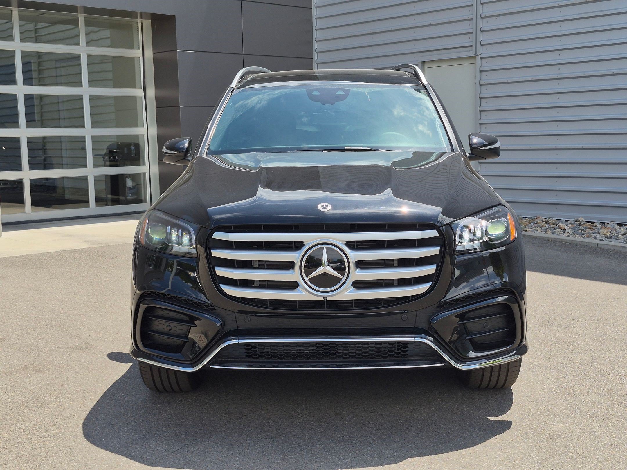 New 2026 Obsidian Black Metallic Mercedes-Benz GLS 580 image 36