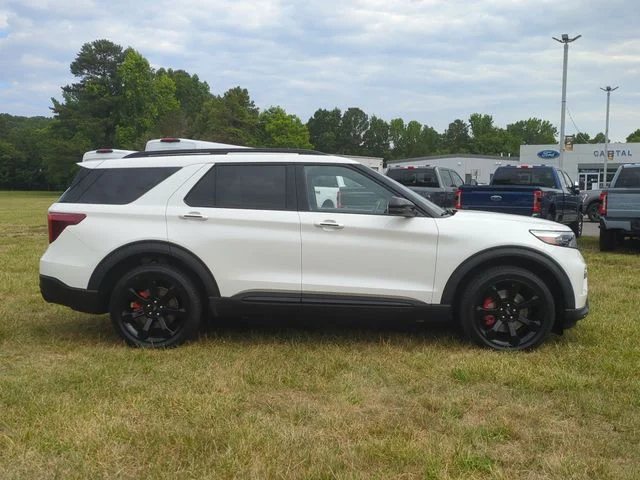 Used 2023 White Ford ST image 14