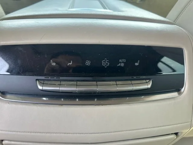 Used 2023 Crystal White Tricoat Cadillac Sport Platinum image 23