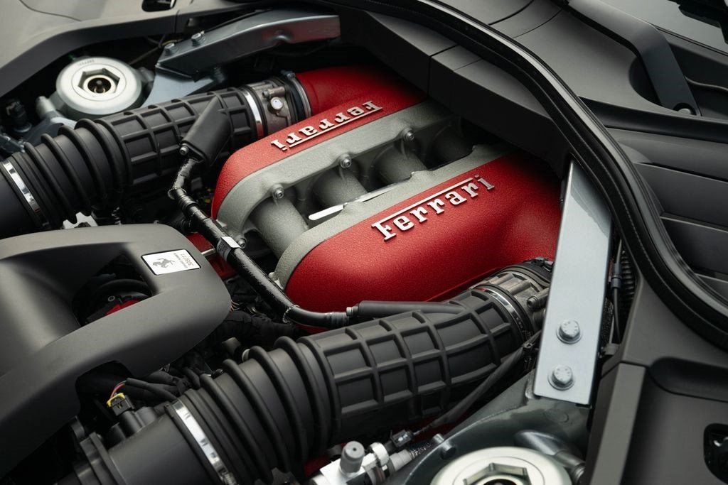 Certified Used 2024 Grigio Titanio Metall Ferrari  image 13