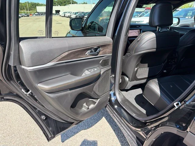 New 2026 Black Jeep  image 10