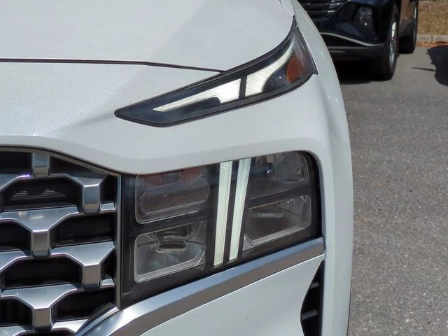 Used 2022 Gray Hyundai SEL Convenience image 10