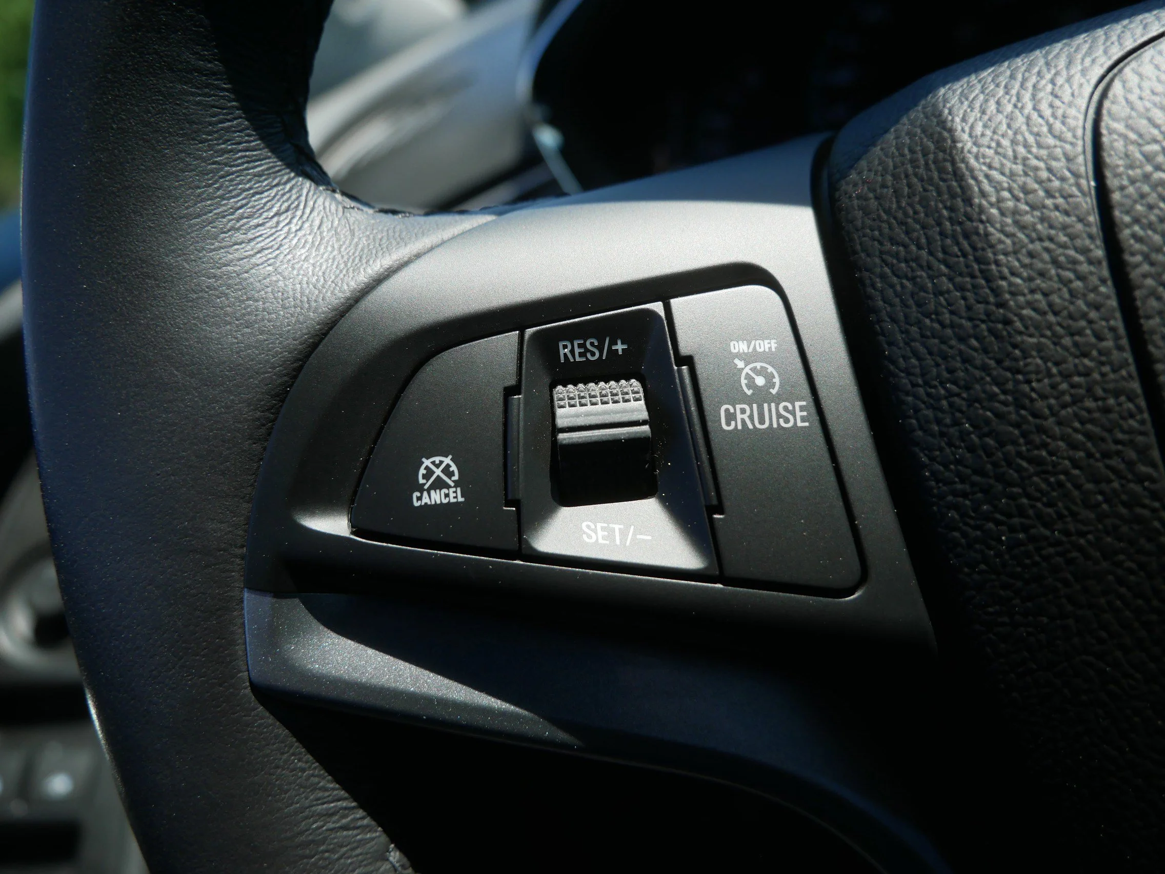 Used 2022 Summit White Chevrolet LT image 24