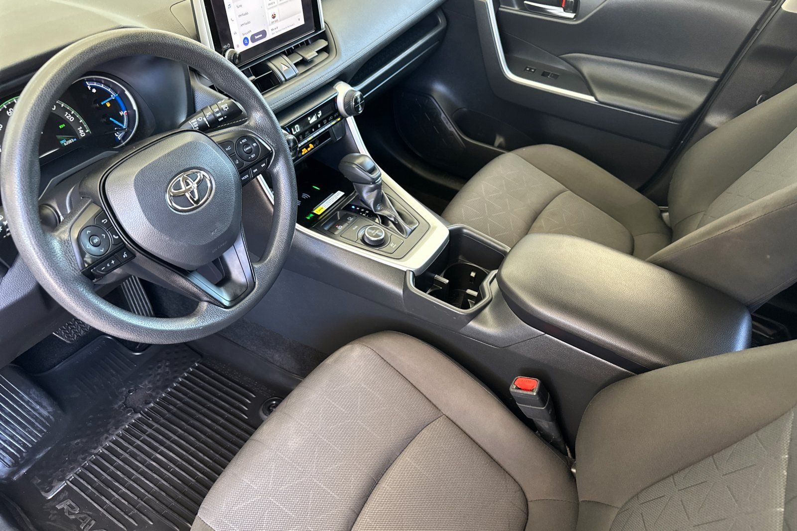 Used 2024 White Toyota XLE image 10