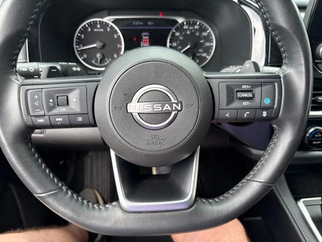 Used 2025 Gray Nissan SV image 32