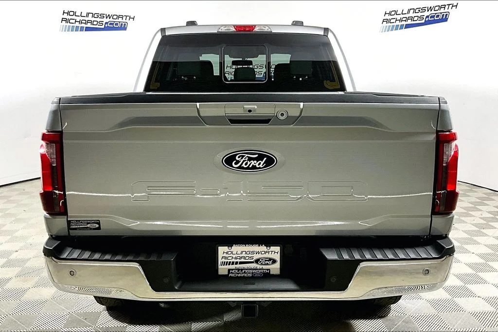 New 2026 Iconic Silver Metallic Ford XLT image 4