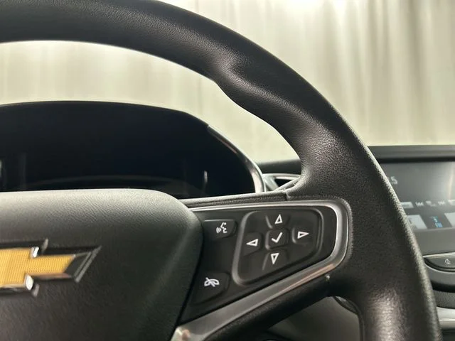 Used 2018 White Chevrolet LS image 12