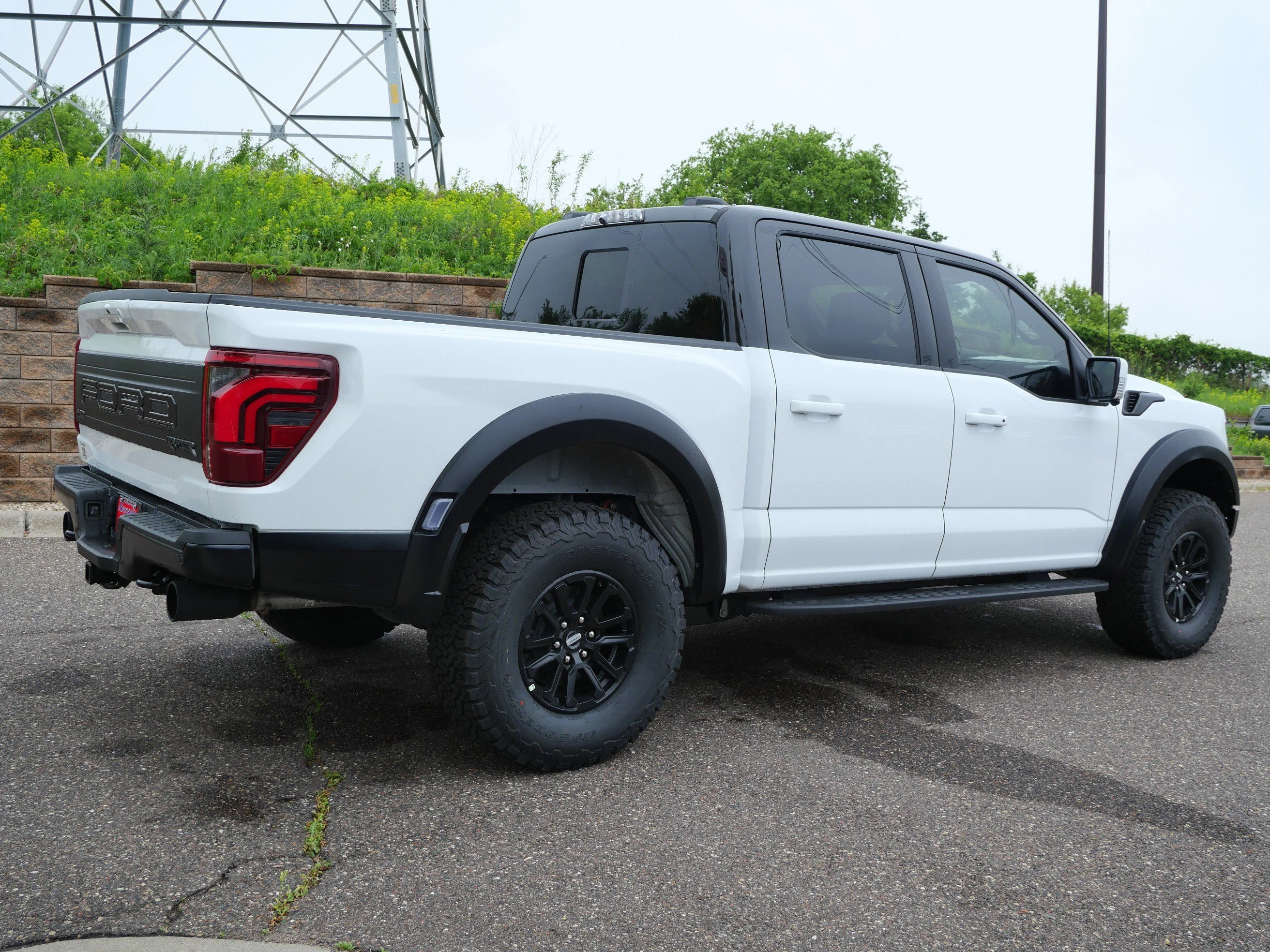 New 2025 Oxford White Ford Raptor® image 6