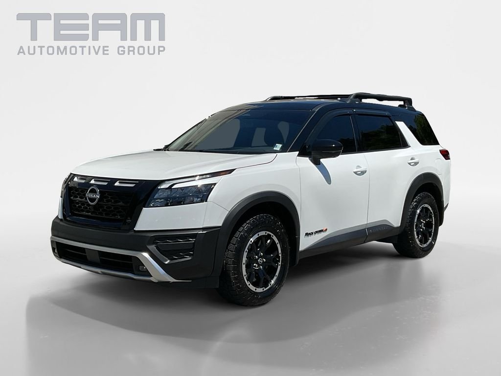 Used 2025 White Nissan Rock Creek image 3