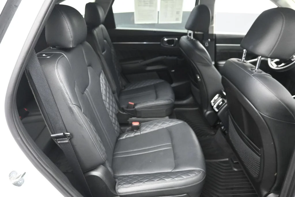 Certified Used 2023 White Kia SX-Prestige image 10