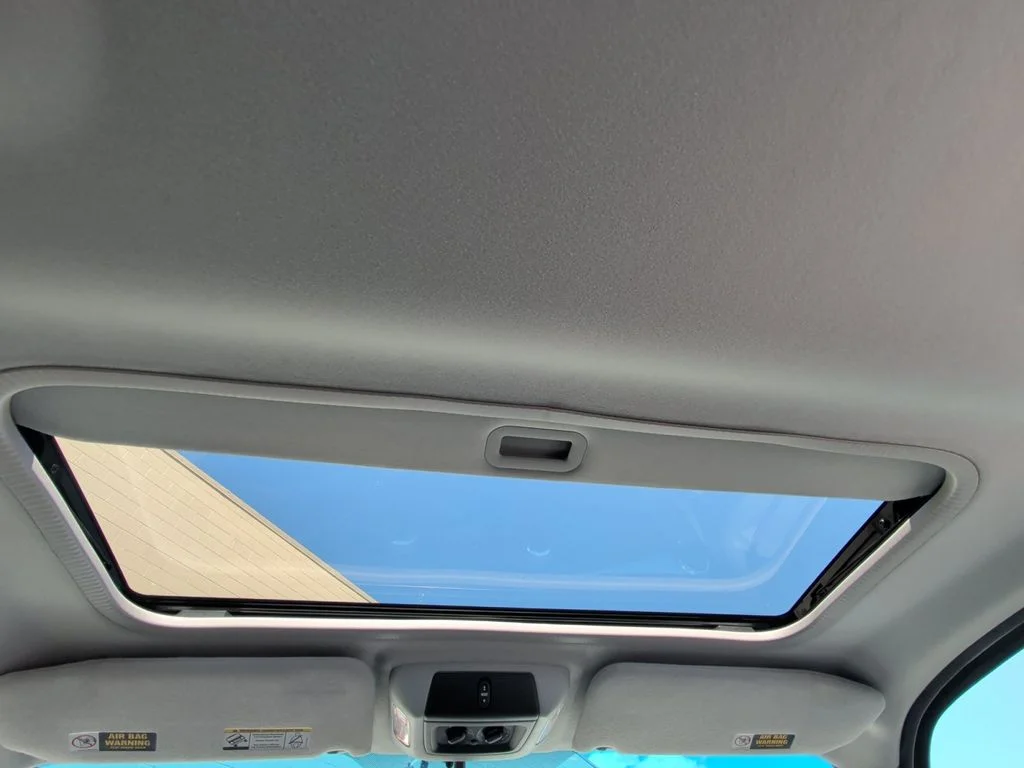 Used 2005 White Ford XLT image 17