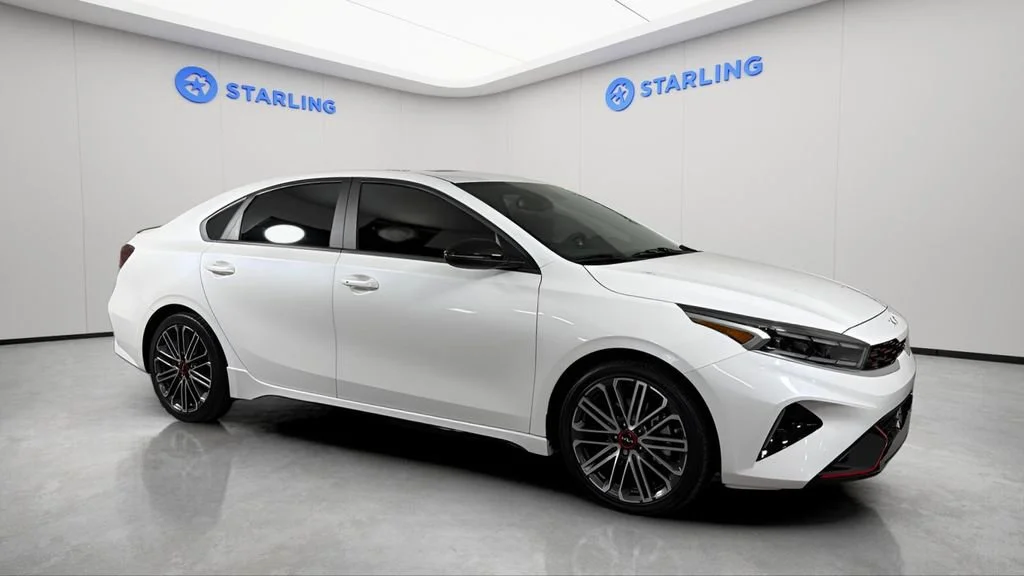 Used 2023 White Kia GT Manual image 13