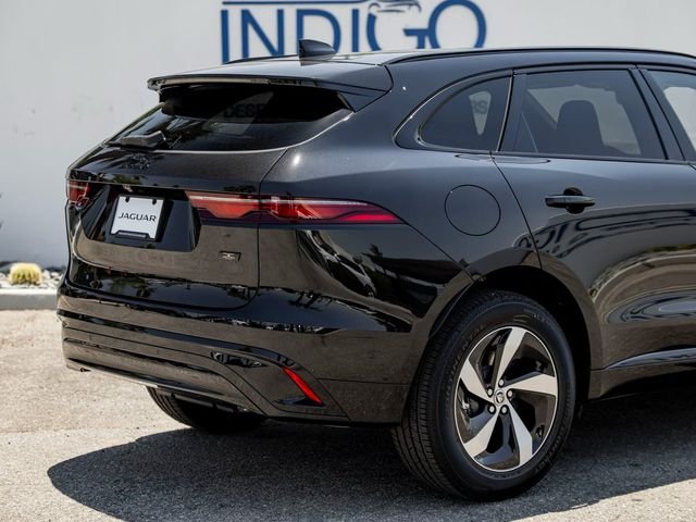 New 2026 Santorini Black Jaguar P250 R-Dynamic S image 7