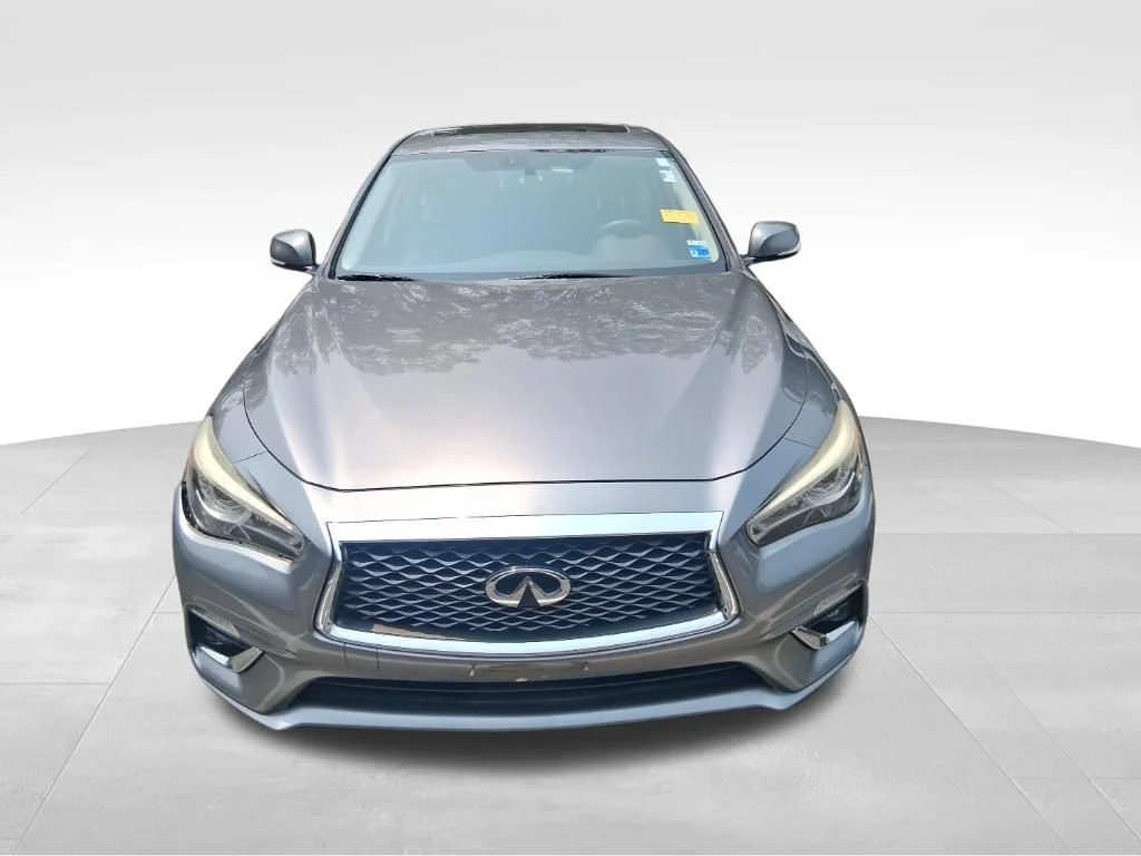 Used 2018 Gray INFINITI 3.0t LUXE image 2