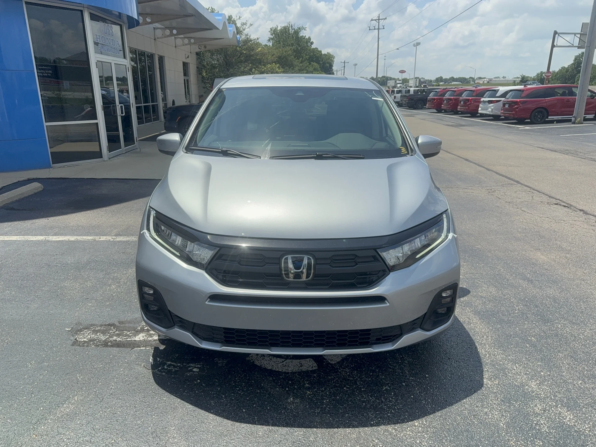 New 2026 Solar Silver Metallic Honda EX-L image 2