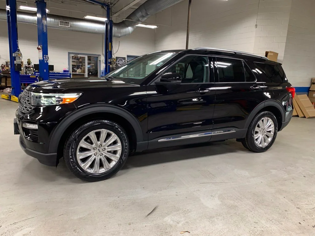 Used 2021 Black Ford Limited image 2