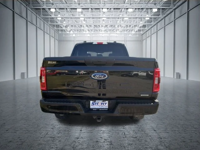 Used 2021 Black Ford XLT image 5