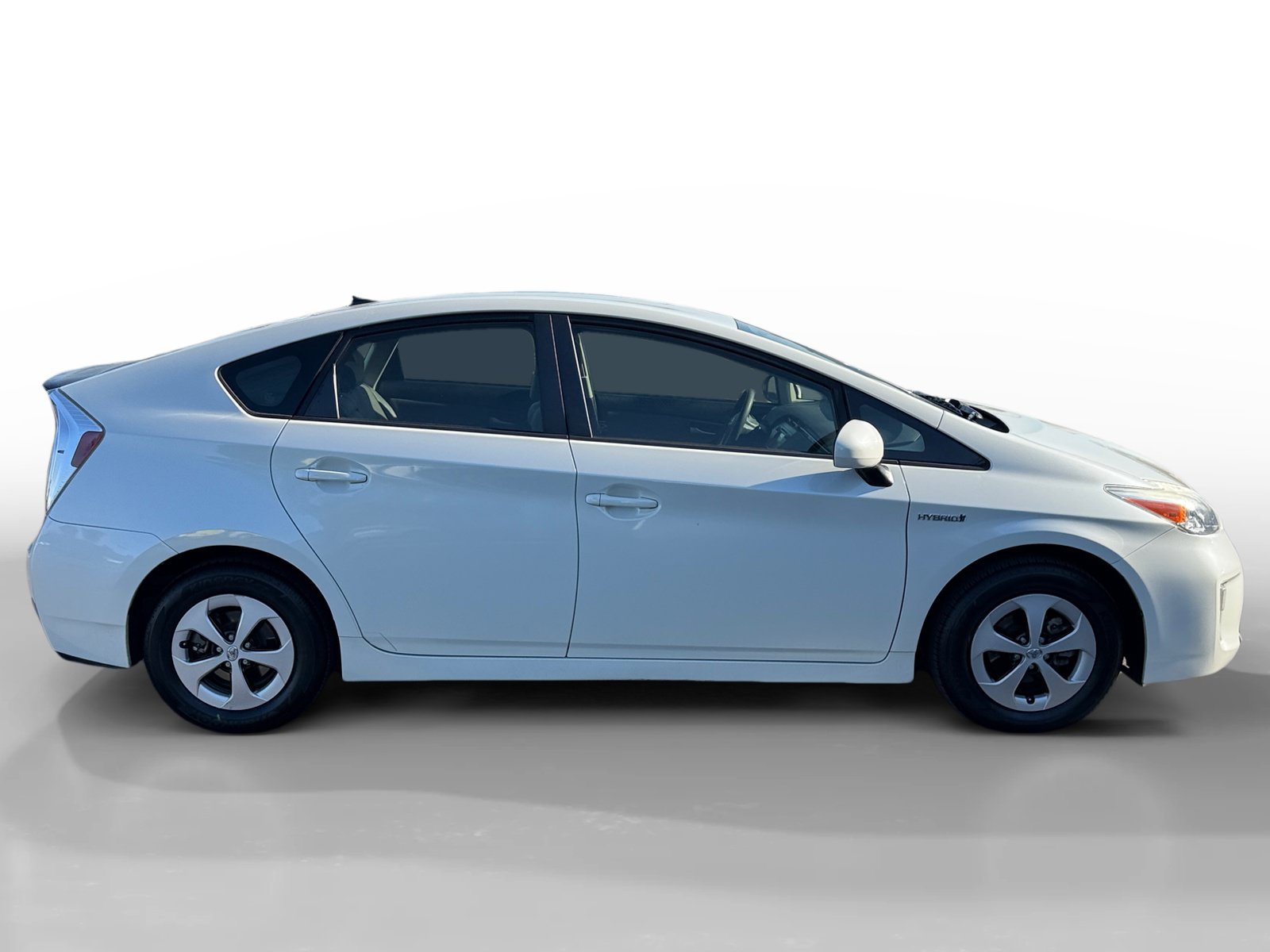 Used 2013 Blizzard Pearl Toyota Three image 6