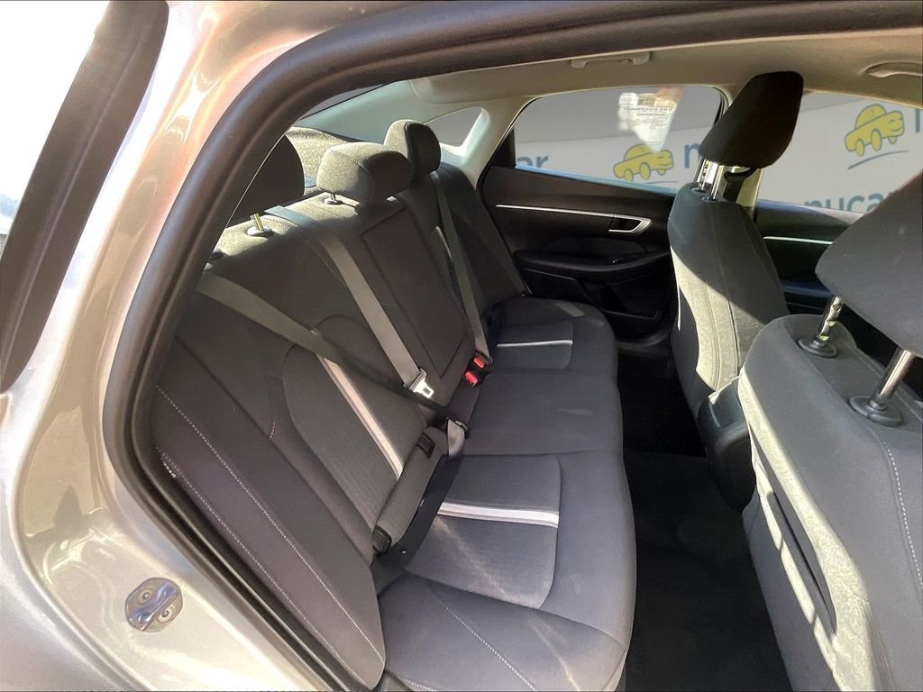Used 2024 Silver Hyundai SEL image 19
