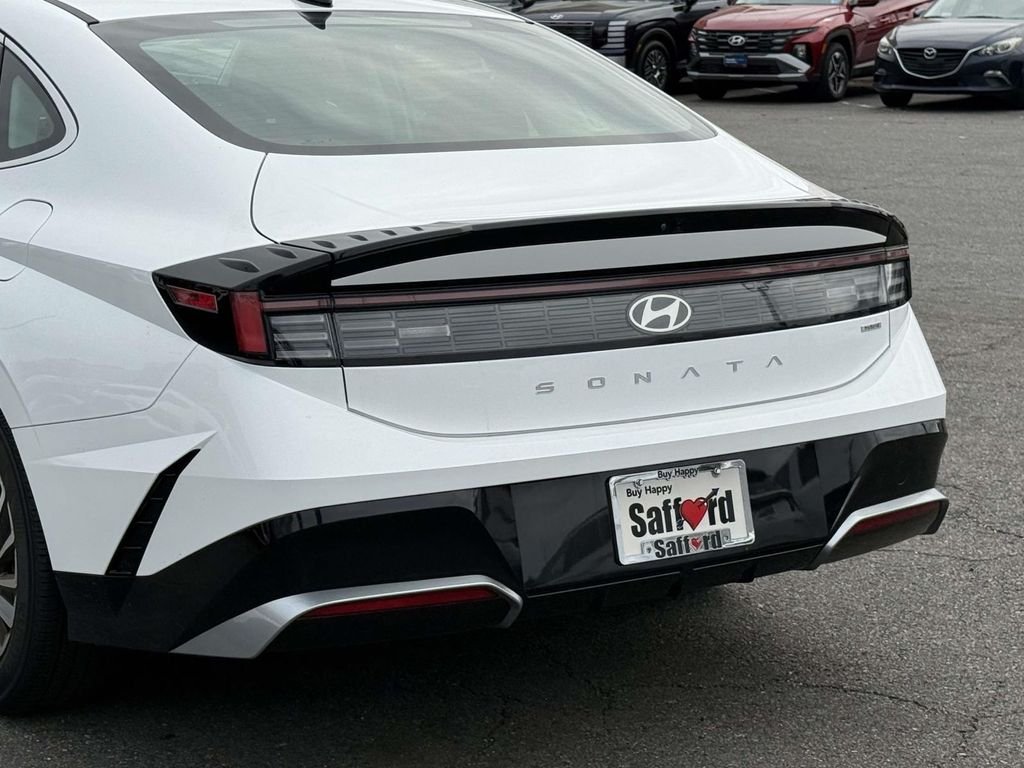 Certified Used 2025 White Hyundai SEL image 10