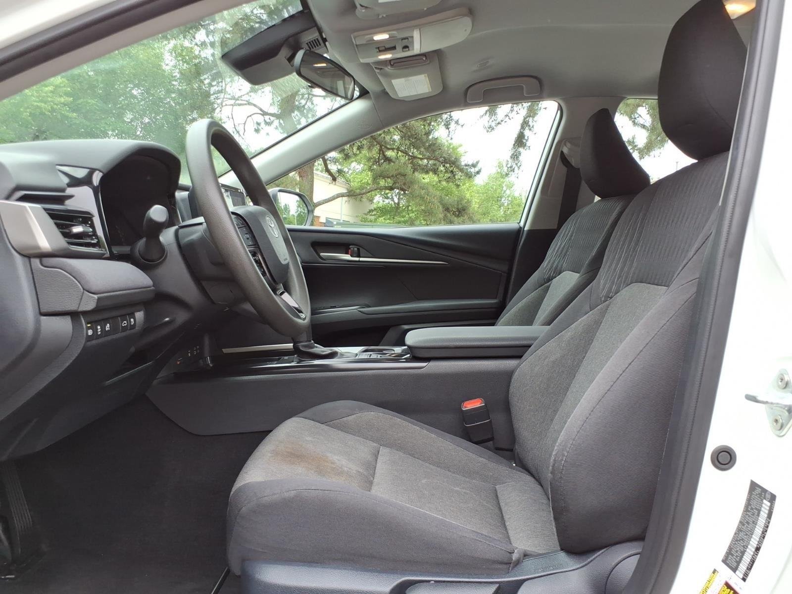 Used 2025 Ice Cap Toyota LE image 11