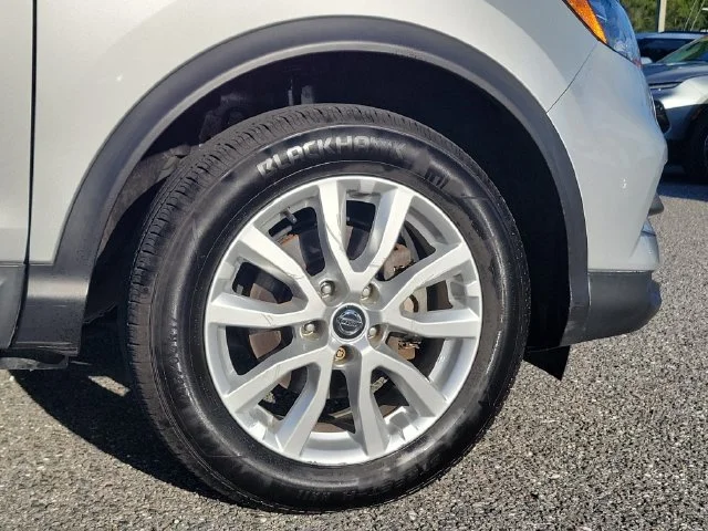 2020 Nissan Rogue Sport SV - Photo 6