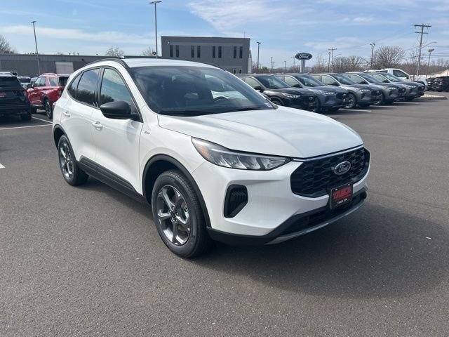 White 2026 Ford Escape ST-Line AWD SUV / Crossover All-Wheel Drive 8-Speed Automatic