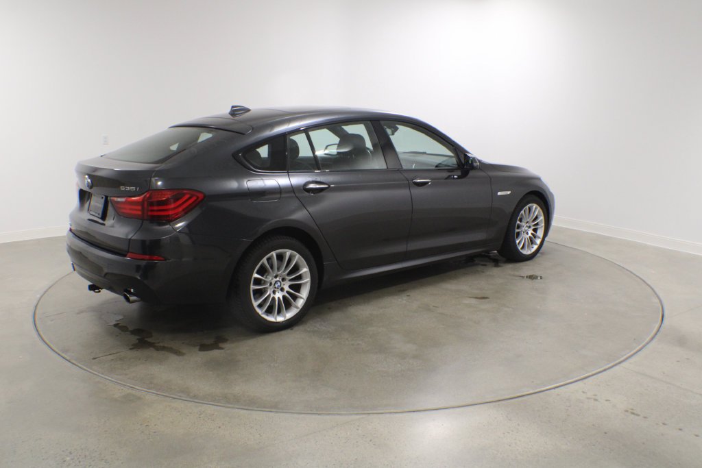 Used 2017 Dark Graphite BMW 535i xDrive Gran Turismo image 4