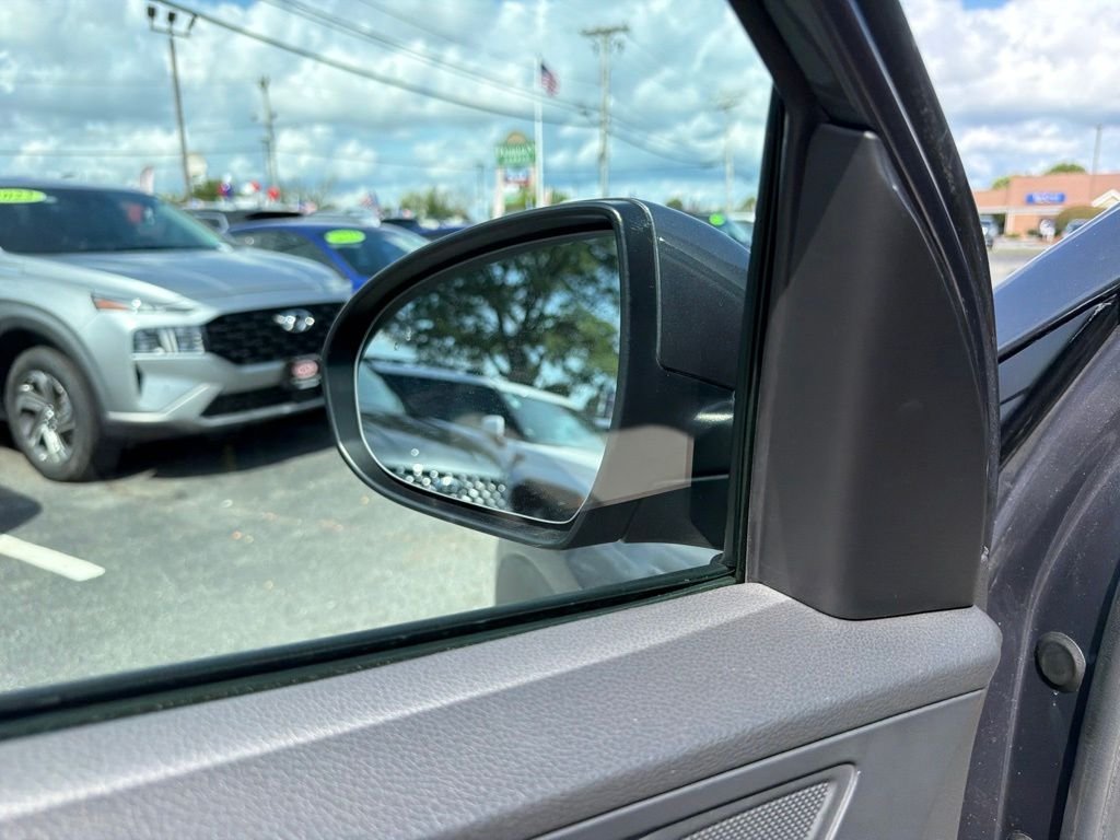 Used 2017 Gray Hyundai Sport image 13