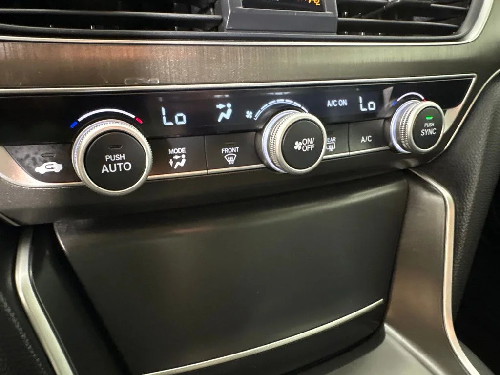 Used 2020  Honda LX image 30