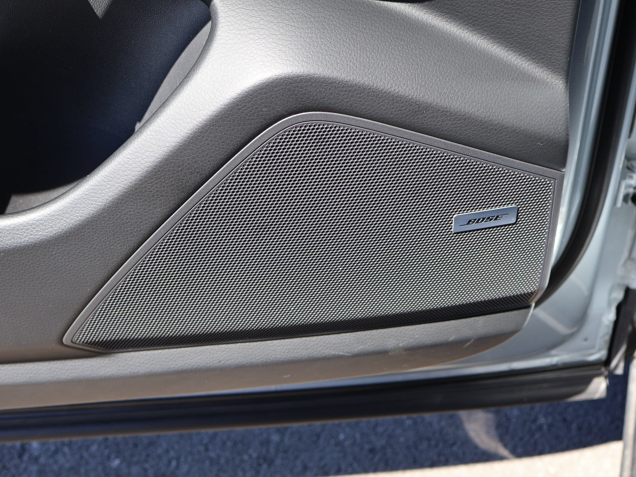 Used 2024 Dolomite Silver Metallic Porsche  image 15