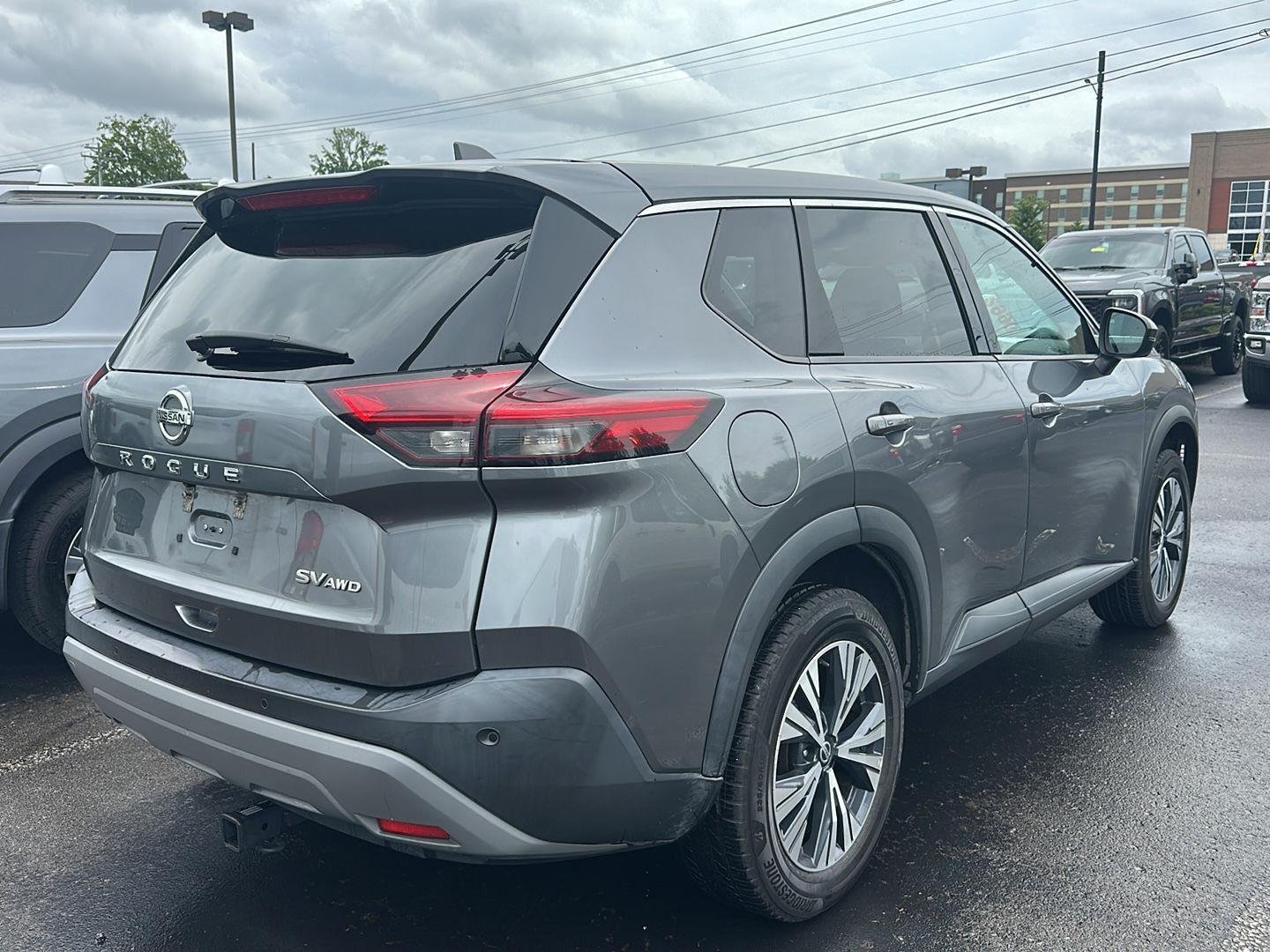 Used 2021 Gun Metallic Nissan SV image 3