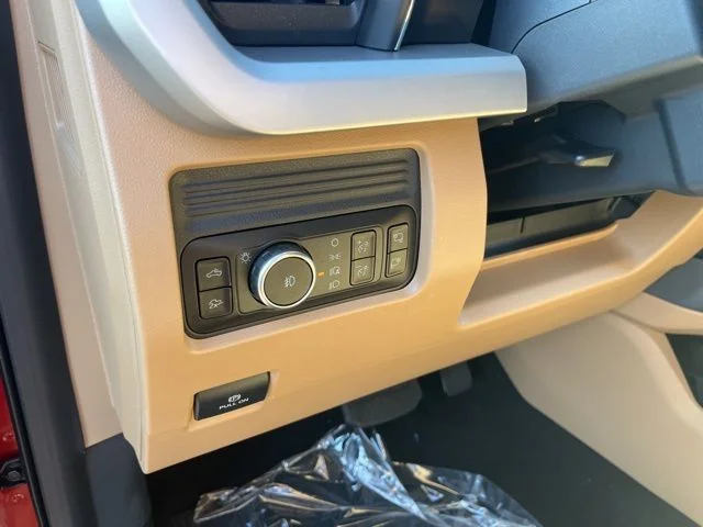 New 2026 Ruby Red Metallic Tinted Clearcoat Ford XLT image 10