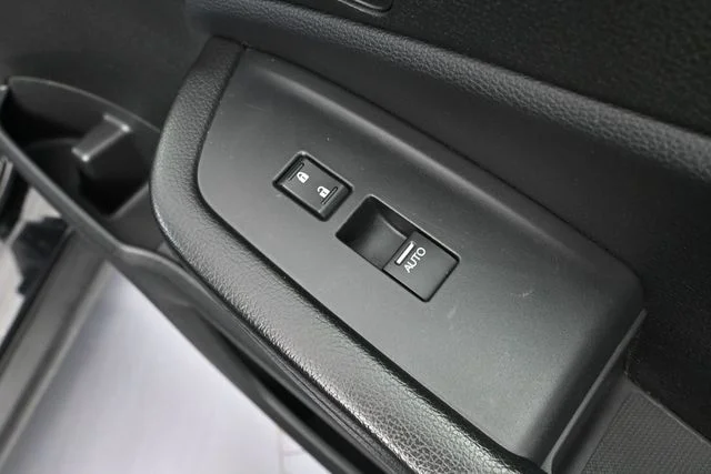 Used 2016 Black Honda EX-L image 45