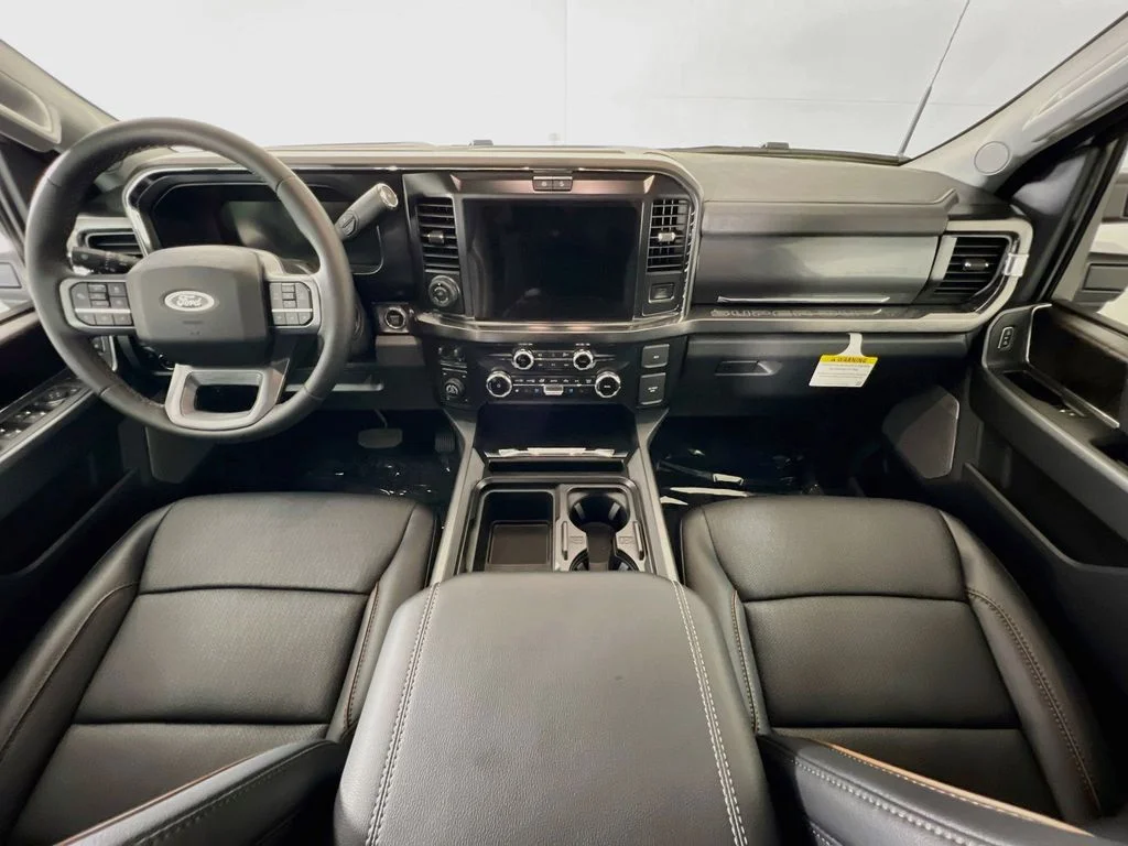 New 2026 Oxford White Ford Lariat image 7