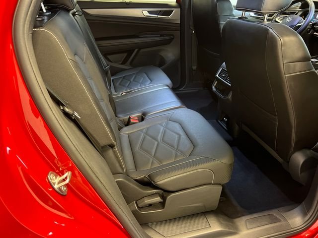 Used 2024 Red Volkswagen 2.0T SE w/Technology image 13