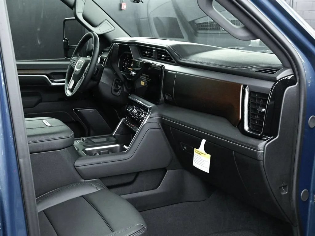2026 GMC Sierra 2500HD Denali - Photo 18