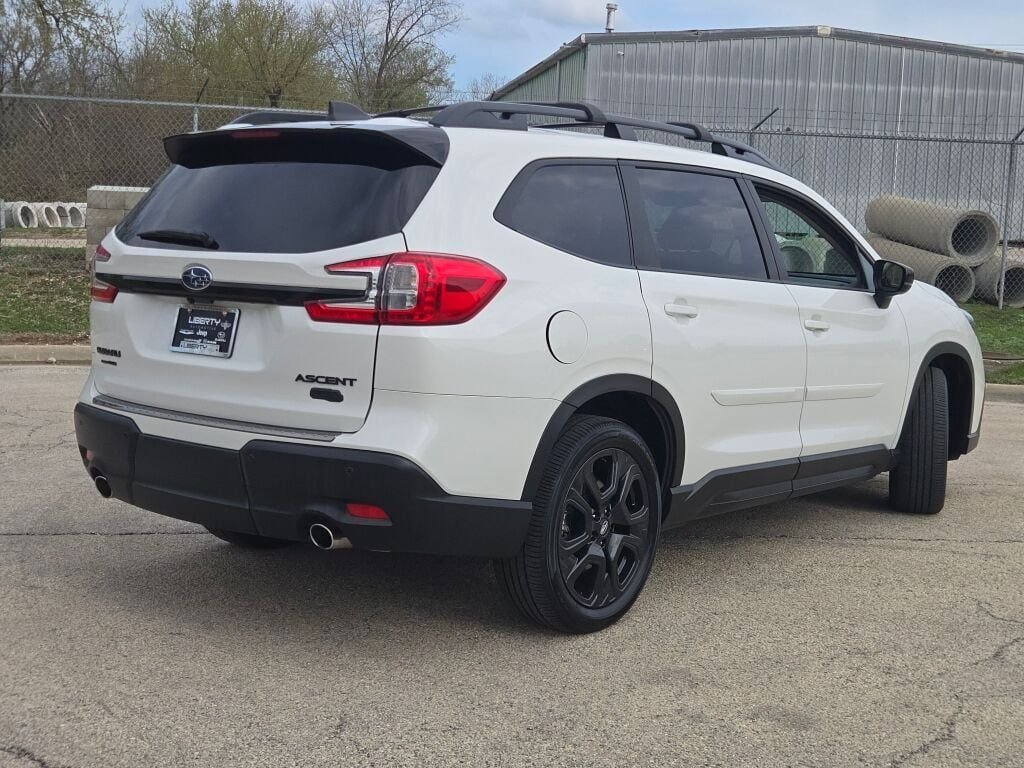 Used 2024 White Subaru Onyx Edition image 12