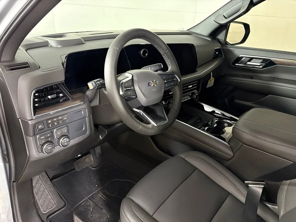 New 2026 Sterling Gray Metallic Chevrolet Z71 image 18