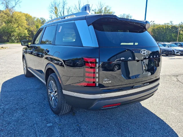 New 2027 Black Hyundai SEL Premium image 3