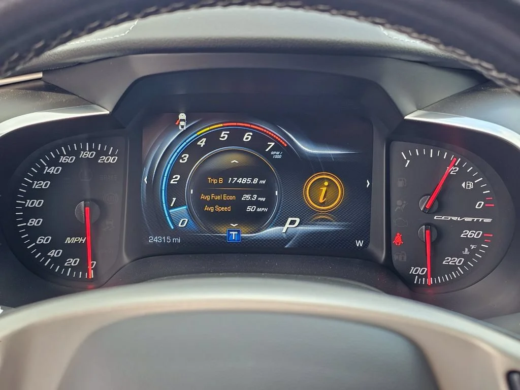 Used 2018 TORCH RED Chevrolet Grand Sport 1LT image 22