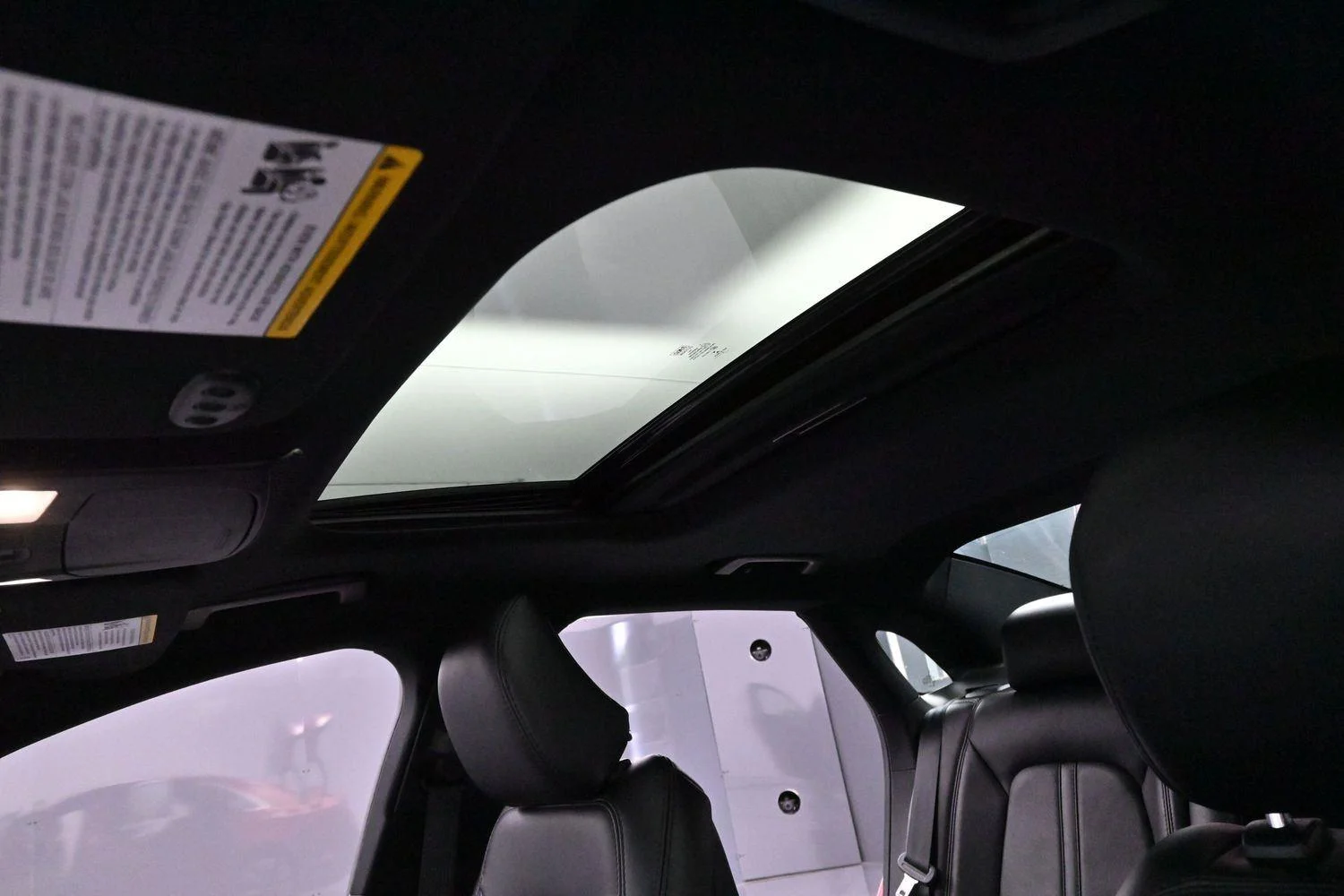 Used 2020 Red Carpet Metallic Tinted Clearcoat Lincoln Reserve image 29