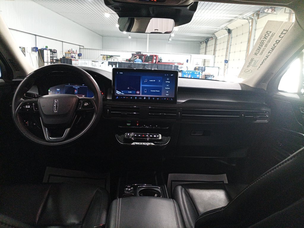 Used 2023 Black Lincoln Standard image 17