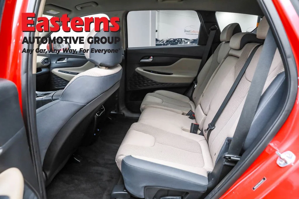 Used 2022 Red Hyundai SE image 21