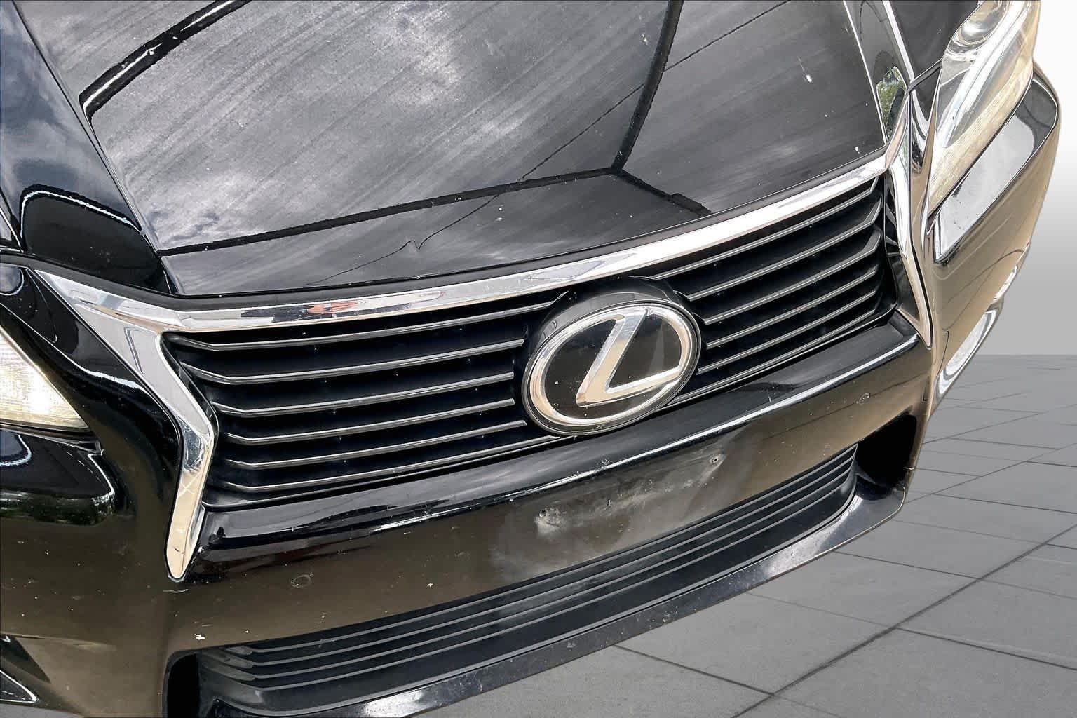 Used 2015 Obsidian Lexus  image 29